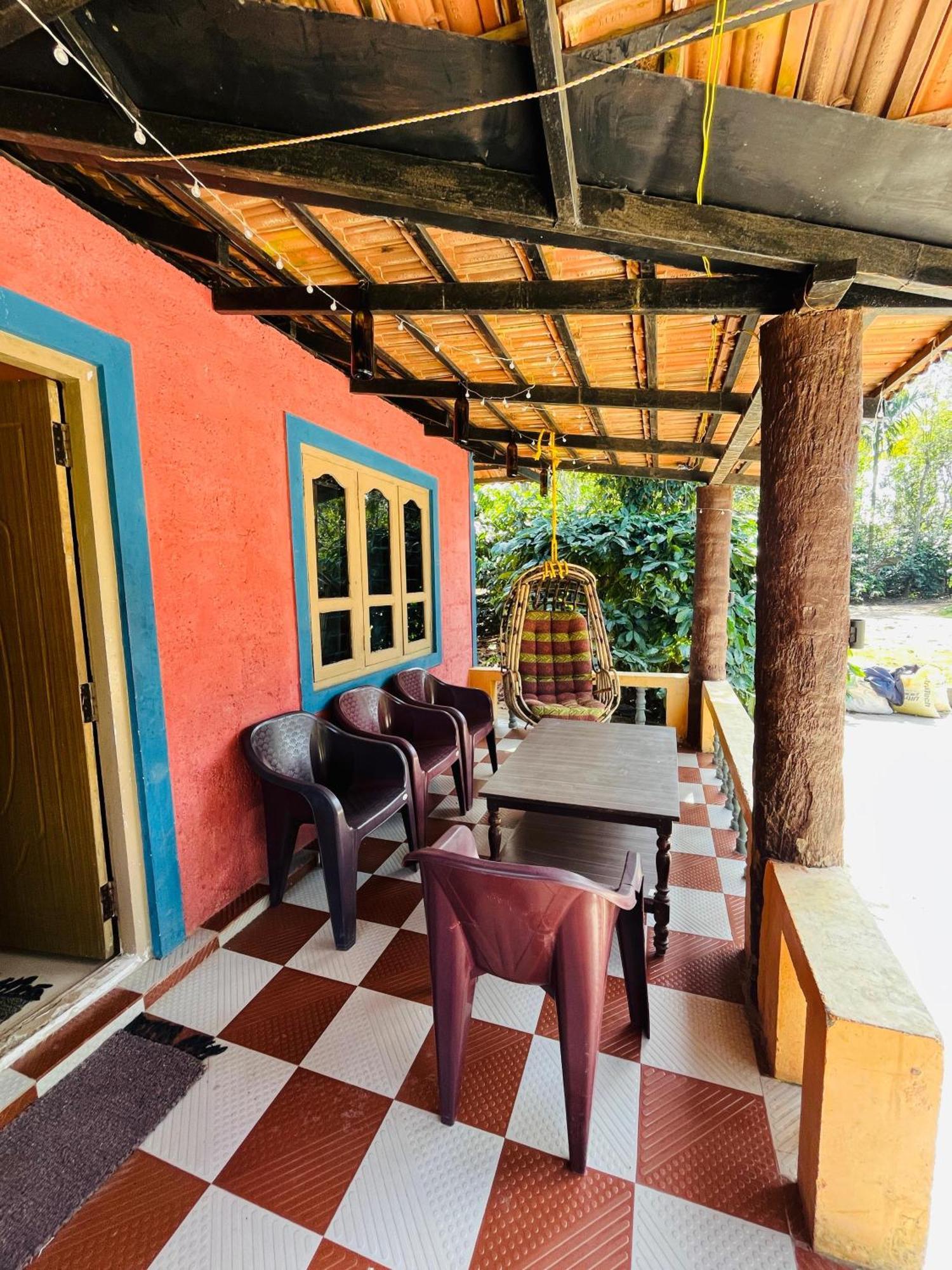 Preetham Homestay Kushālnagar Zewnętrze zdjęcie